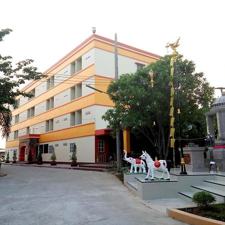 Central Park Hotel Sing Buri Eksteriør billede
