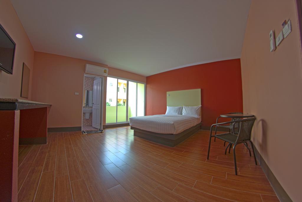 Central Park Hotel Sing Buri Eksteriør billede