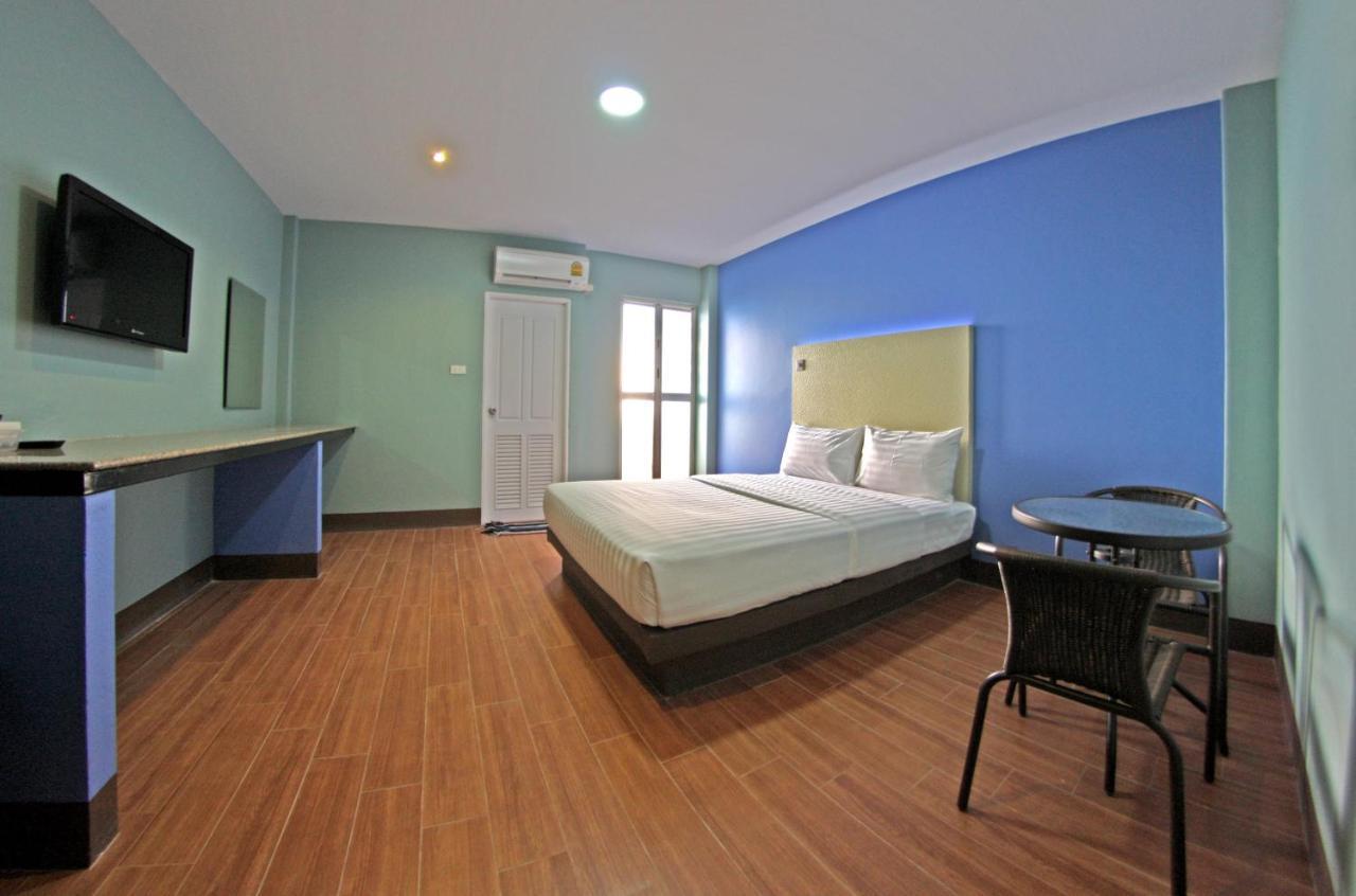 Central Park Hotel Sing Buri Eksteriør billede